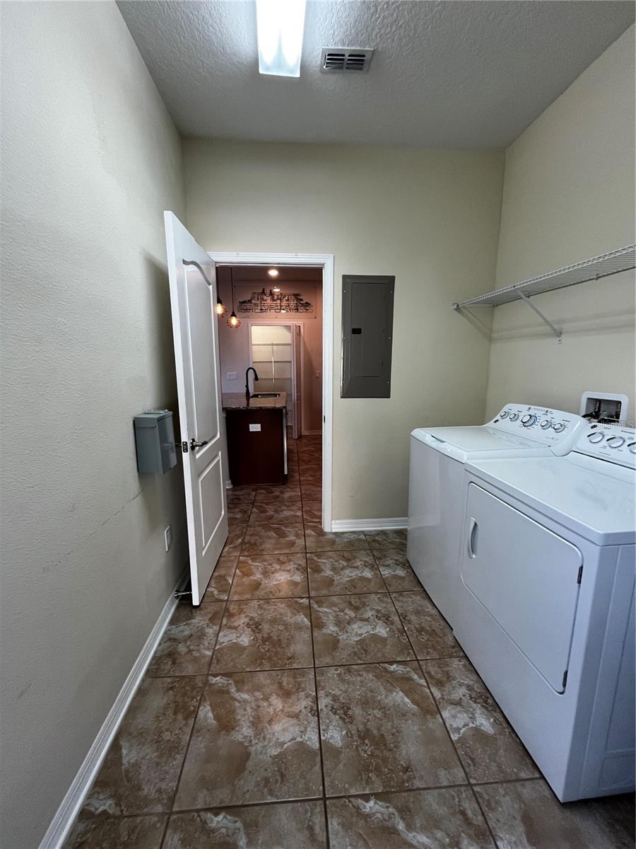 Image 36 of 37 For 14801 Evergreen Oak Loop