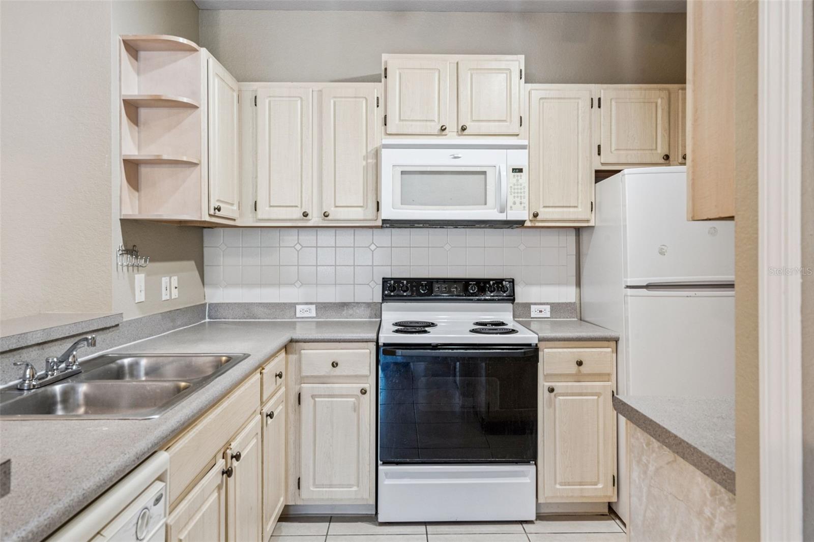 Image 7 of 52 For 2651 Maitland Crossing Way 103