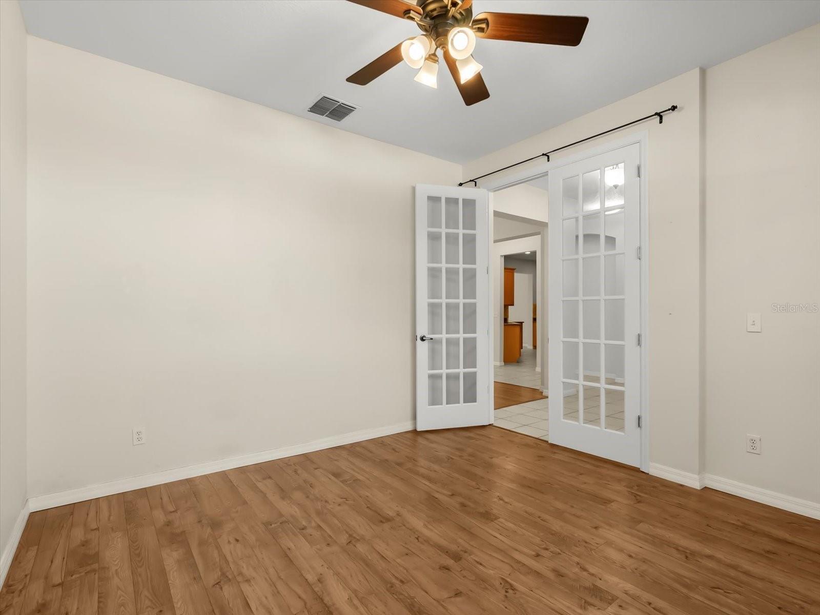 Image 10 of 43 For 5471 Glen Oak Place