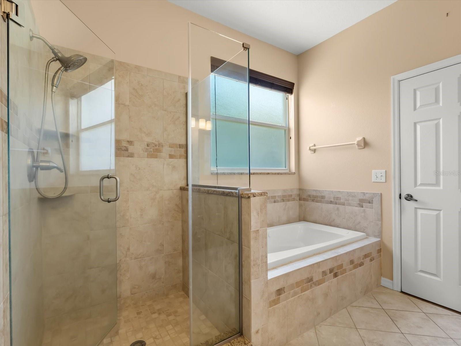 Image 19 of 43 For 5471 Glen Oak Place