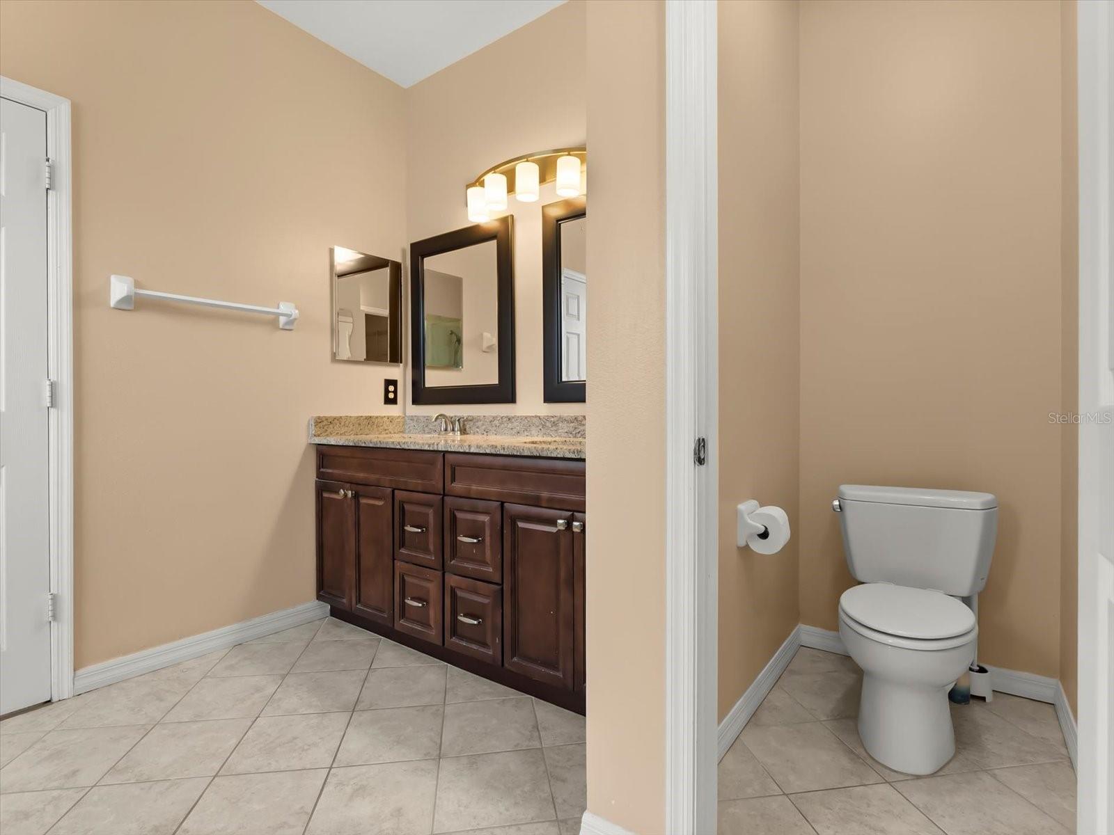 Image 20 of 43 For 5471 Glen Oak Place