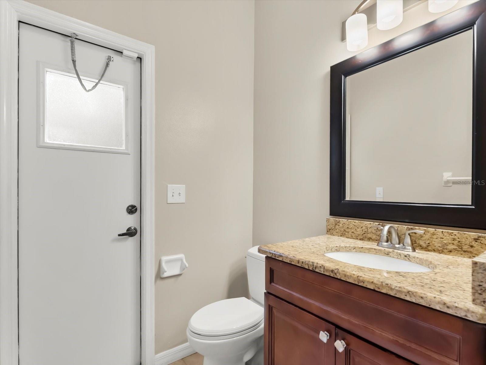 Image 23 of 43 For 5471 Glen Oak Place