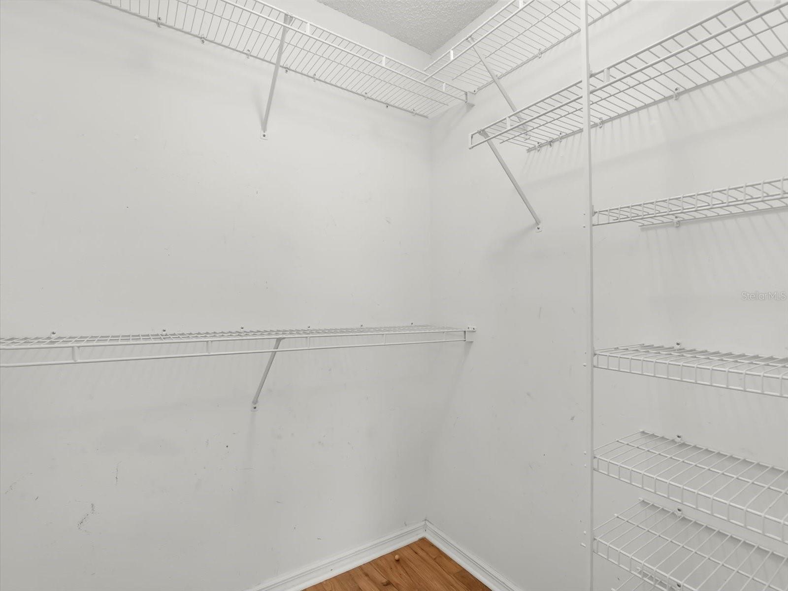 Image 29 of 43 For 5471 Glen Oak Place