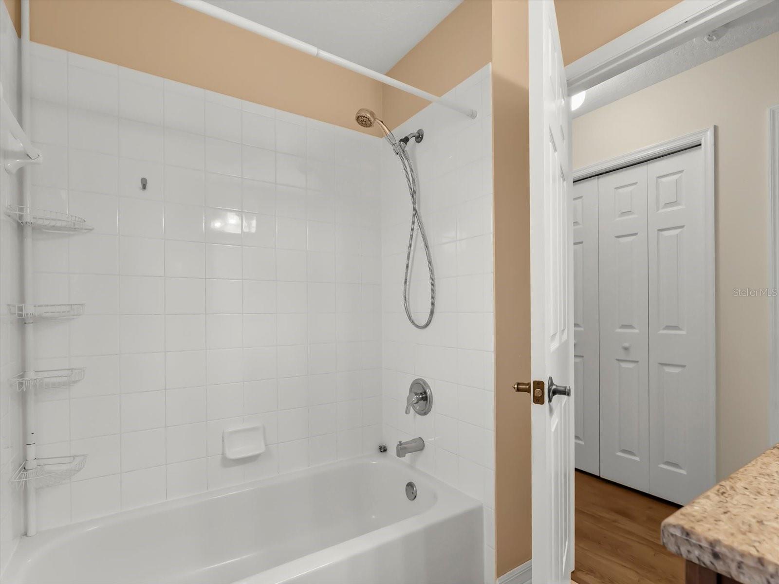 Image 38 of 43 For 5471 Glen Oak Place