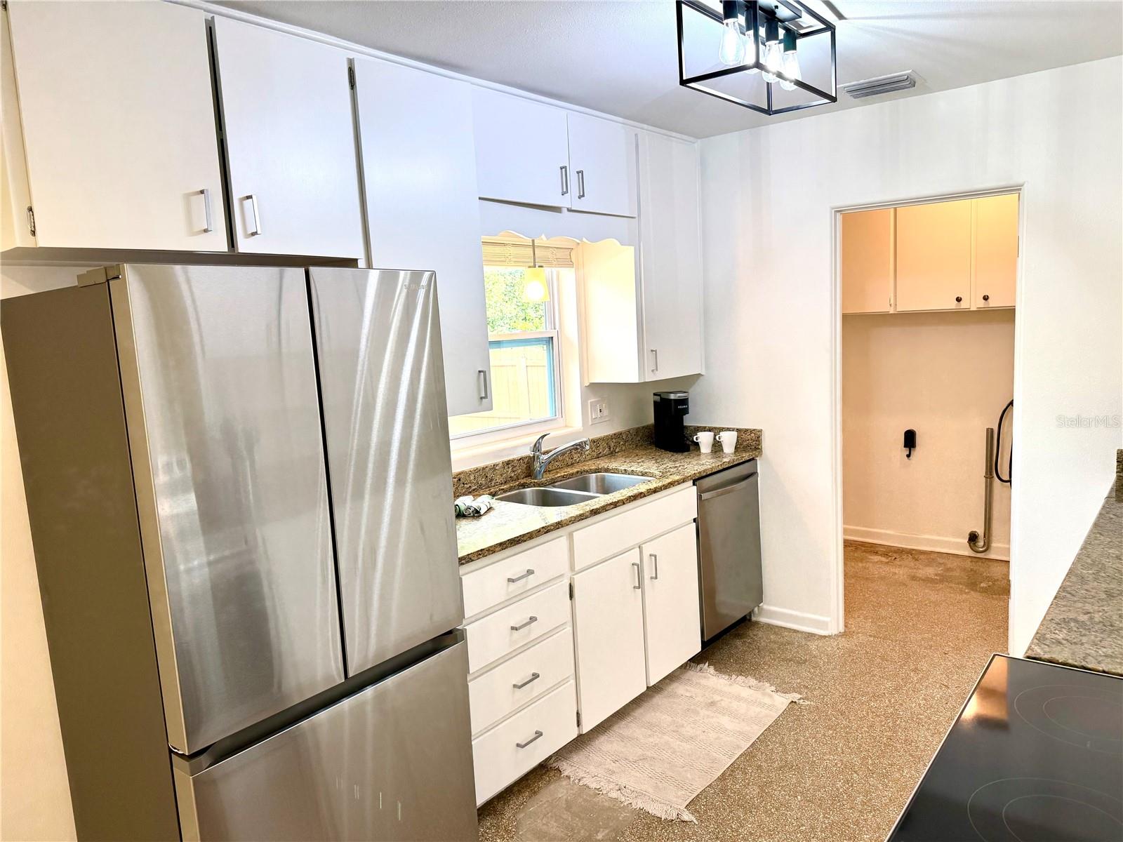 Image 11 of 31 For 431 Page Street