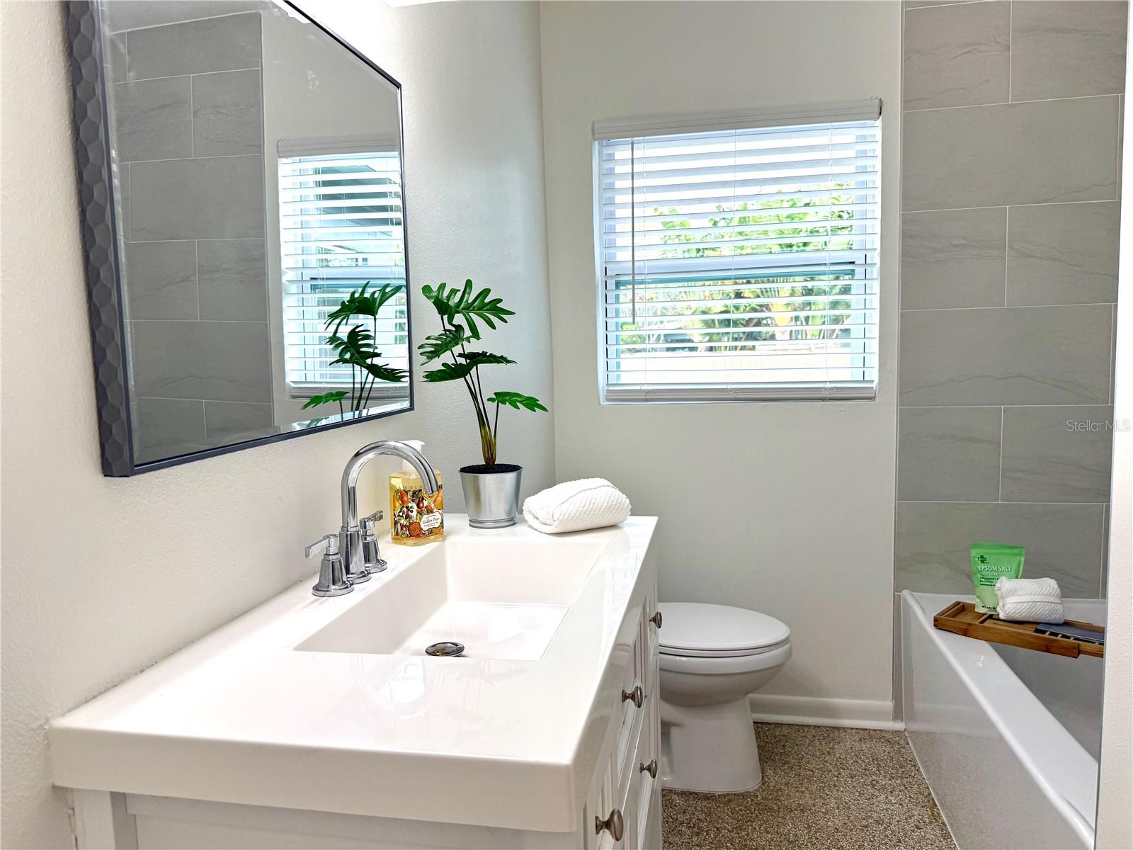 Image 17 of 31 For 431 Page Street