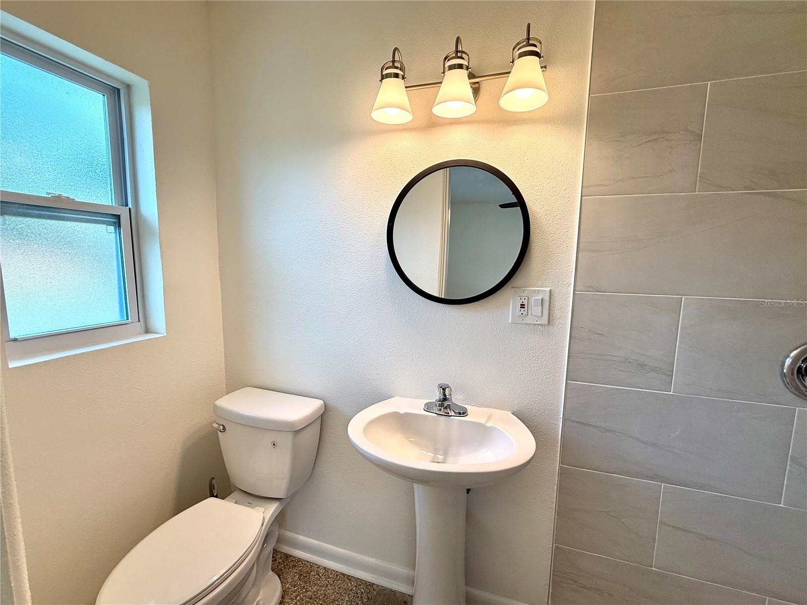 Image 26 of 31 For 431 Page Street