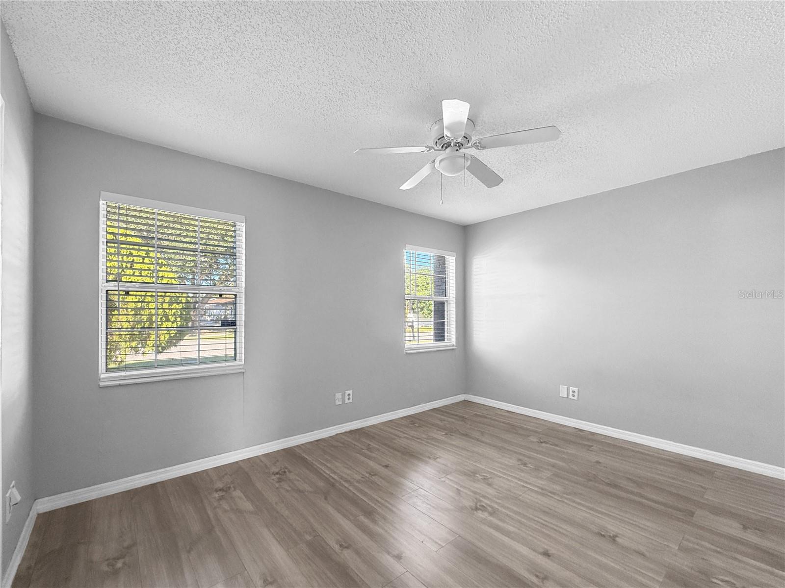 Image 15 of 17 For 7822 Snipe Street