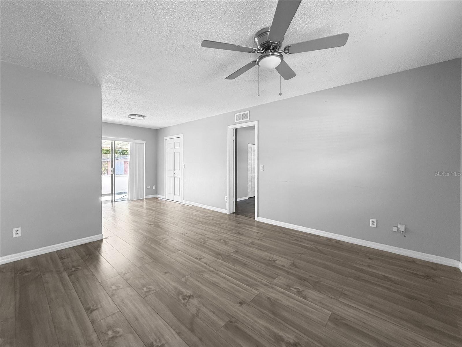 Image 16 of 17 For 7822 Snipe Street