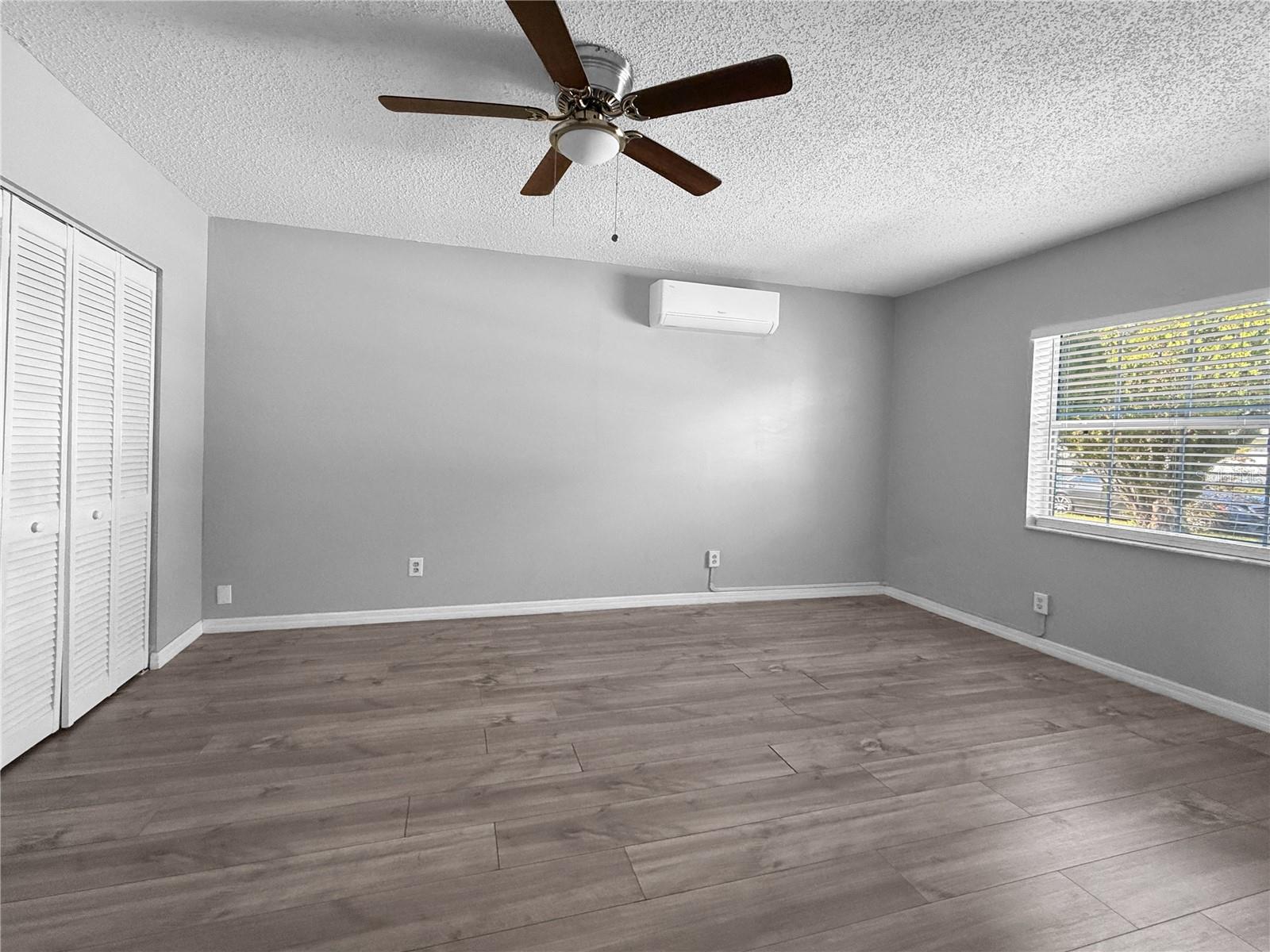 Image 5 of 17 For 7822 Snipe Street