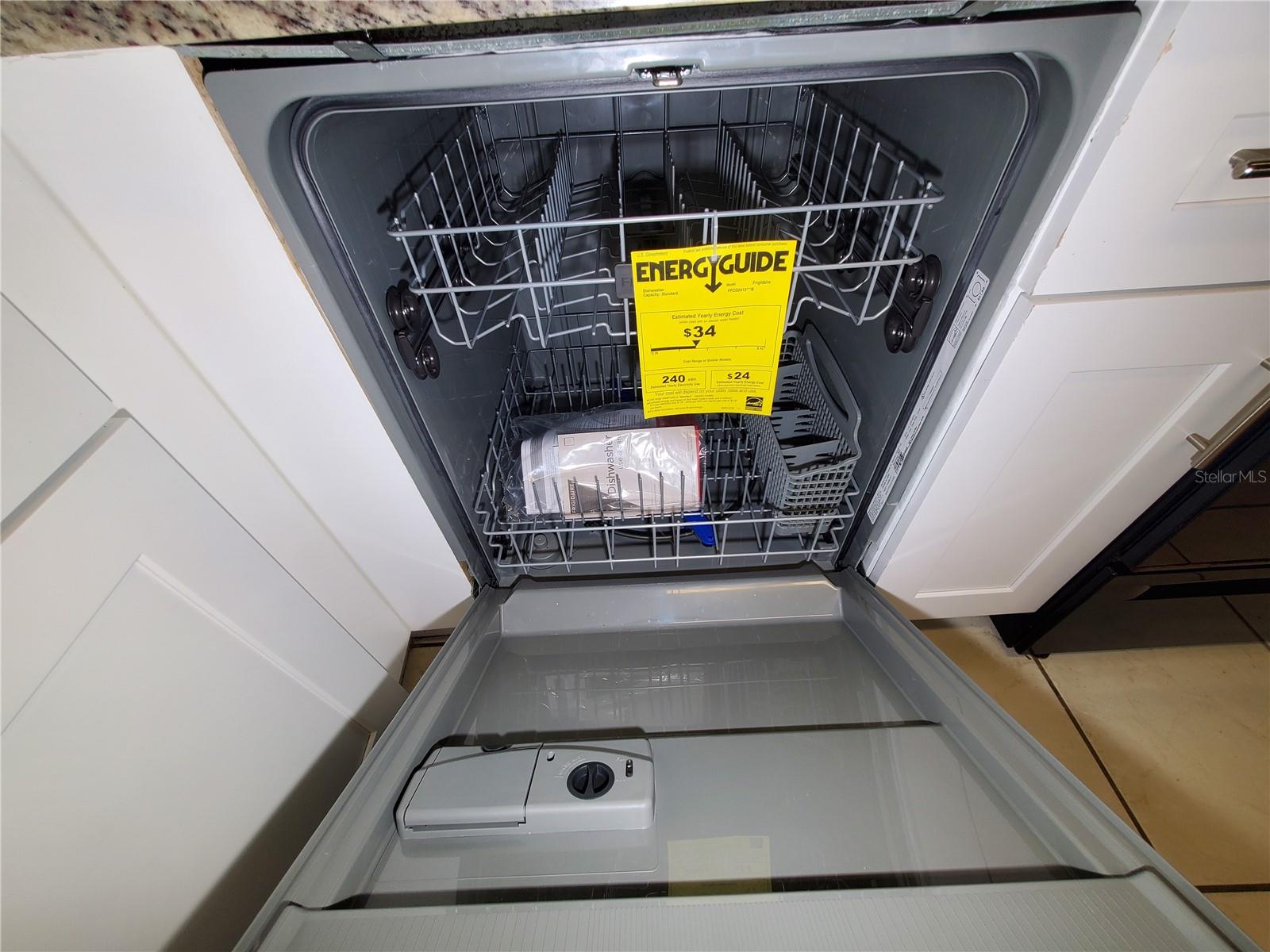 Image 12 of 29 For 10237 Vista Cove Lane