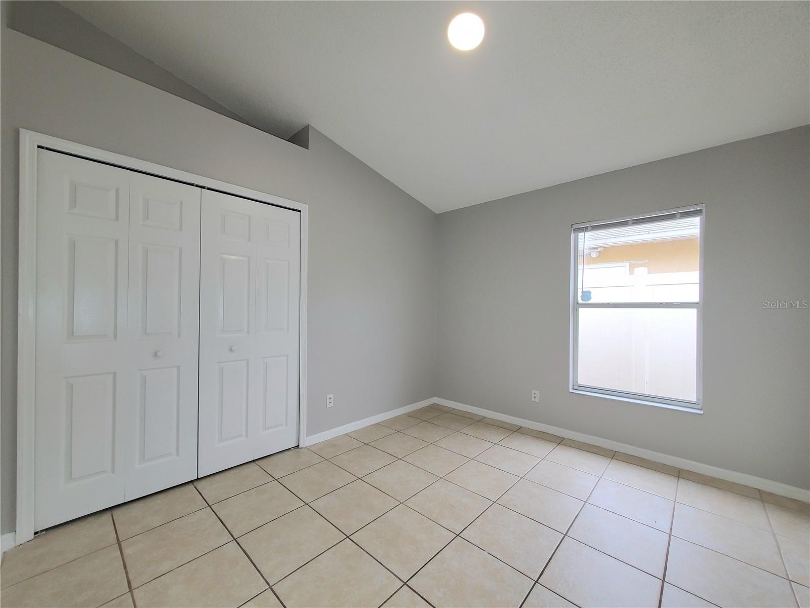 Image 16 of 29 For 10237 Vista Cove Lane