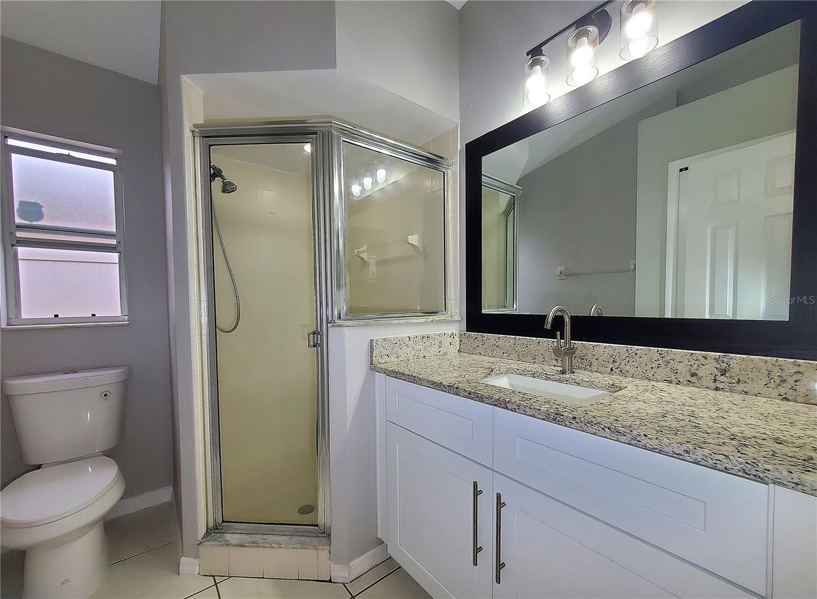 Image 23 of 29 For 10237 Vista Cove Lane