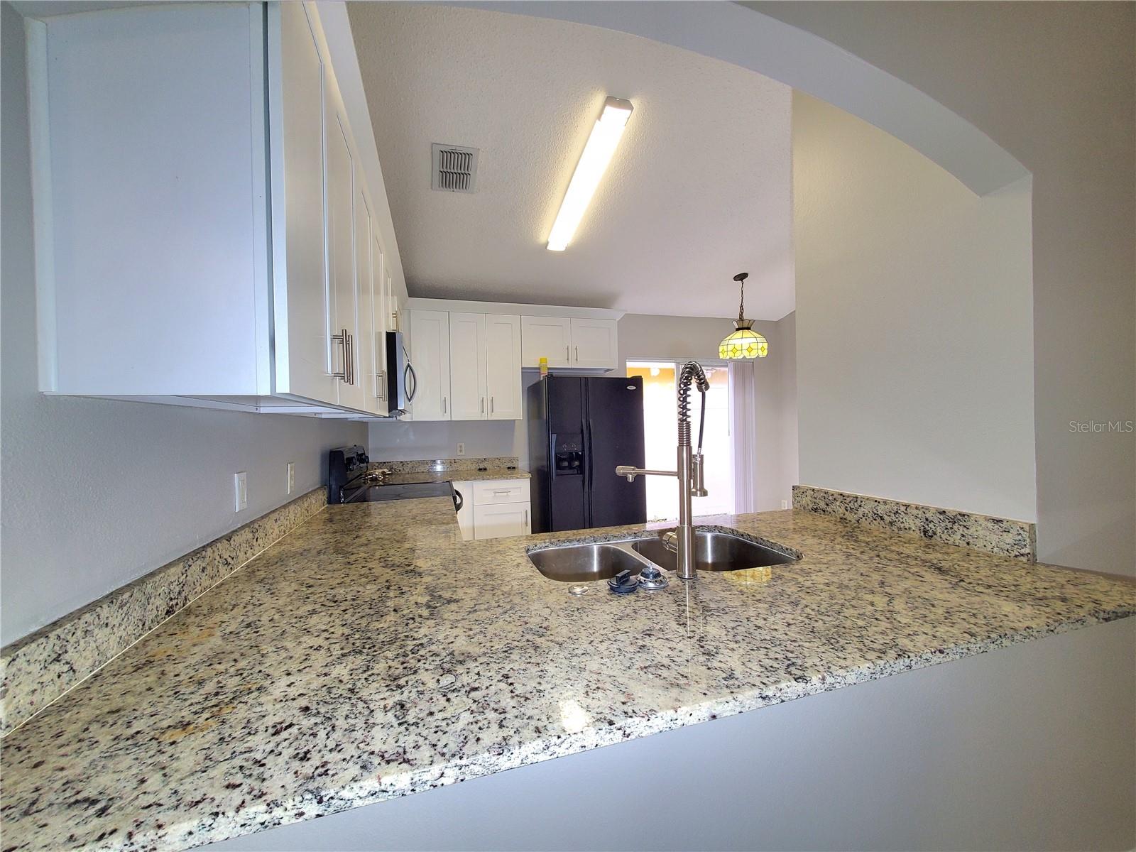 Image 4 of 29 For 10237 Vista Cove Lane