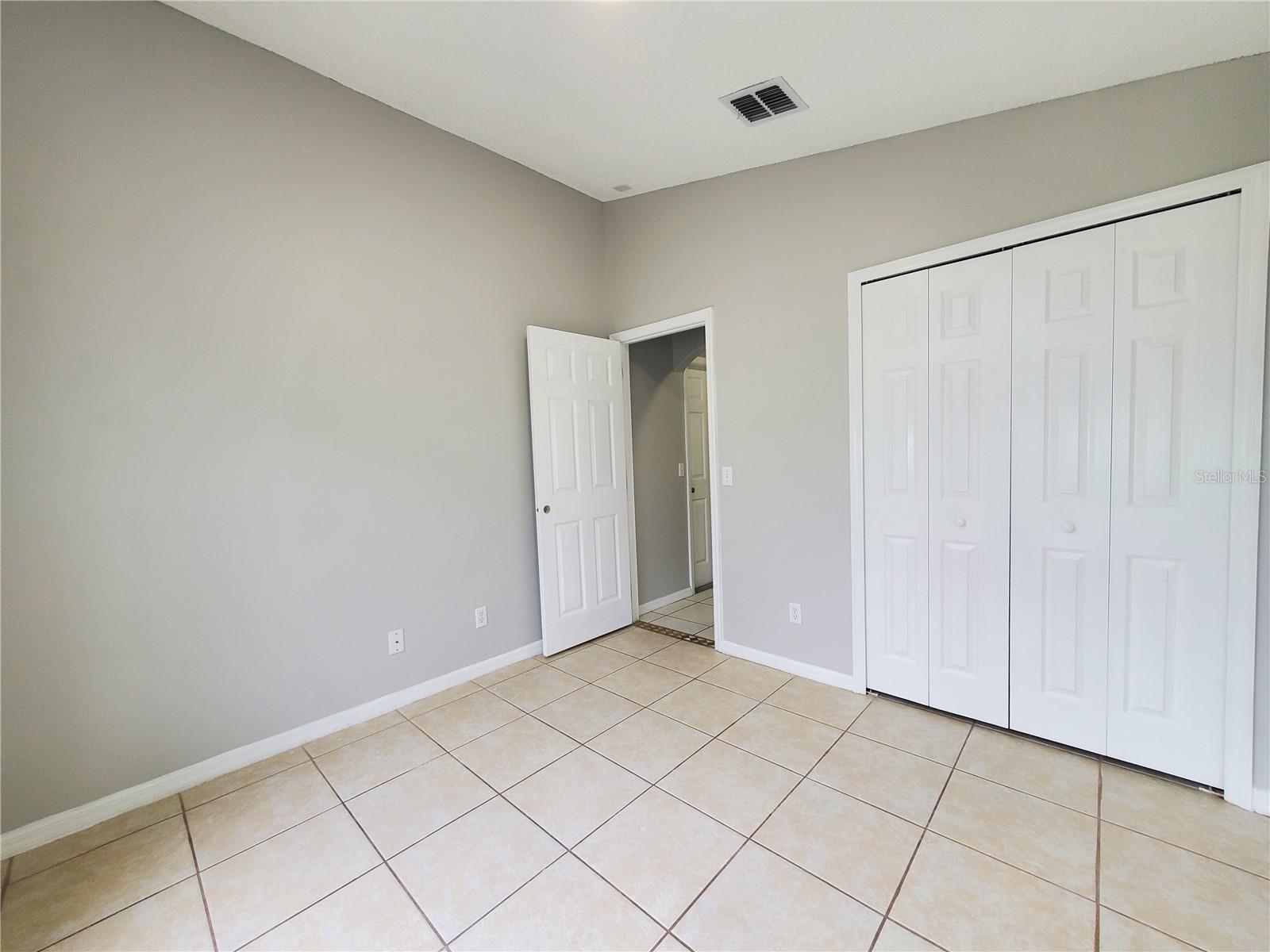 Image 8 of 29 For 10237 Vista Cove Lane