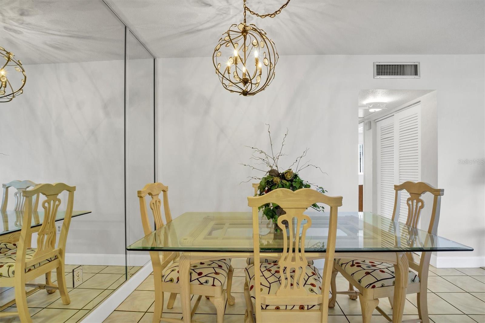 Image 10 of 26 For 1600 Lake Parker Drive D5