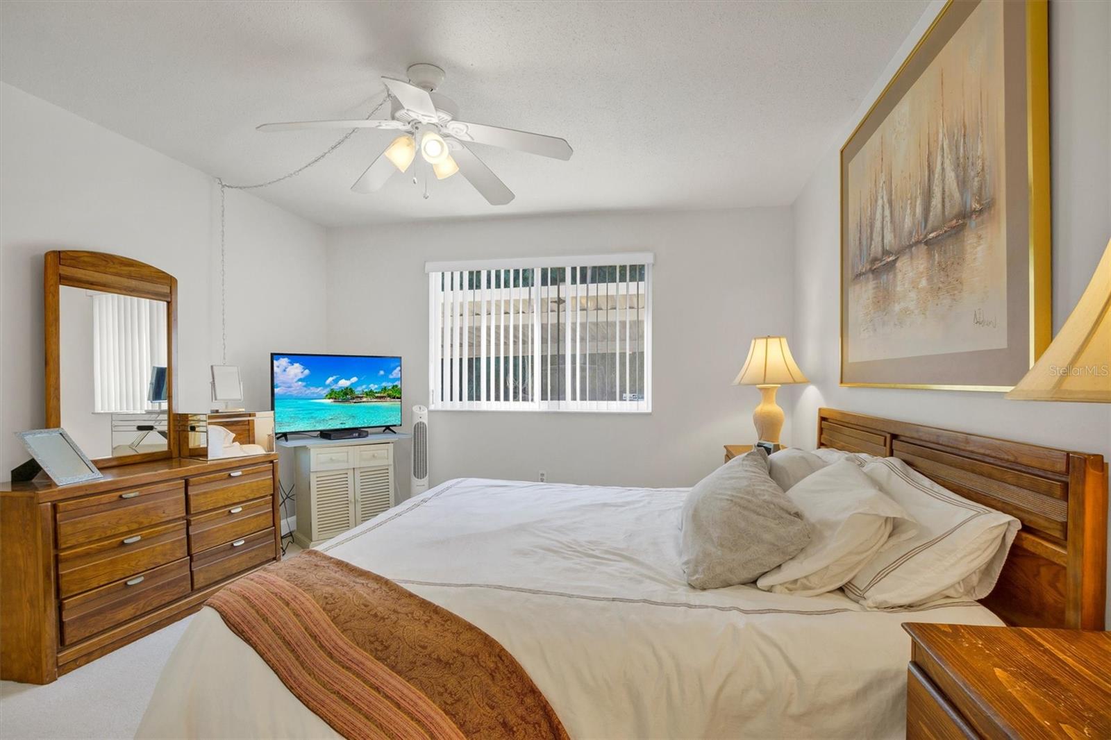 Image 19 of 26 For 1600 Lake Parker Drive D5