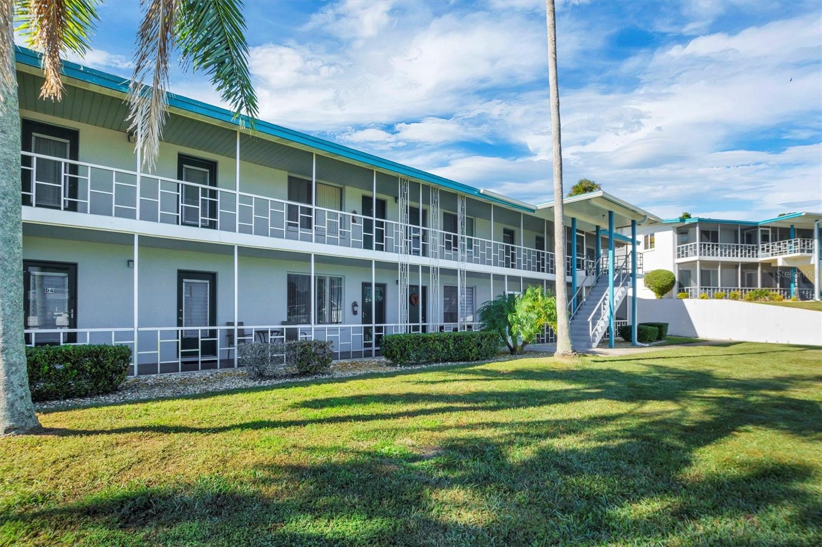 Image 3 of 26 For 1600 Lake Parker Drive D5