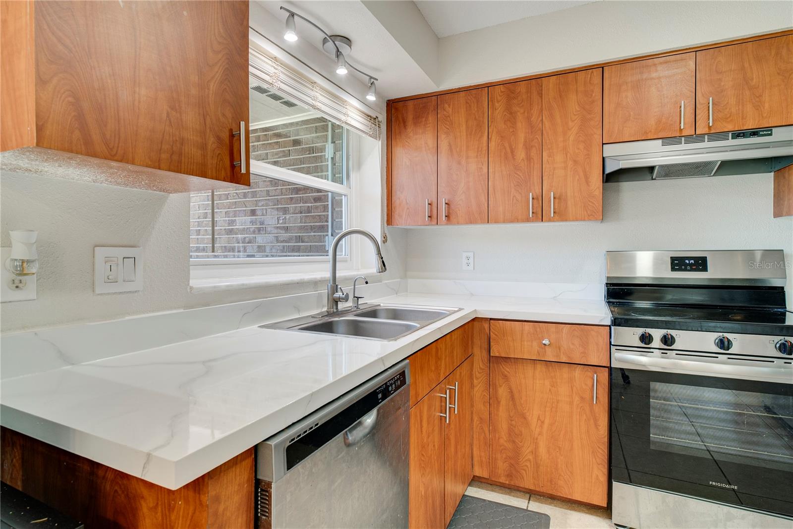 Image 15 of 35 For 1436 Coluso Drive