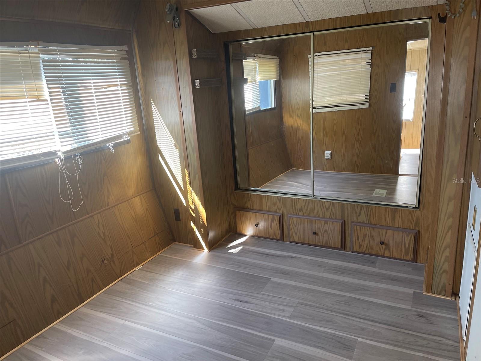 Image 16 of 36 For 237 Palm Crest Lane