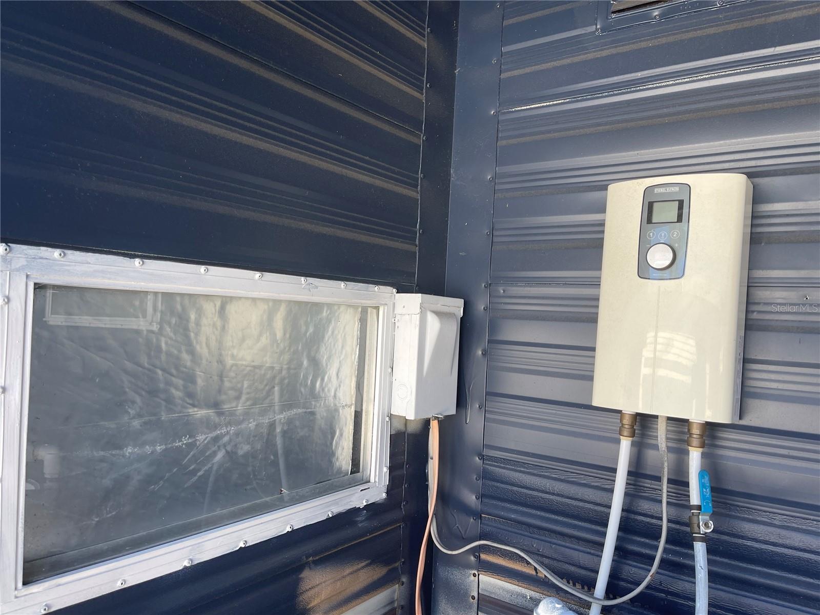 Image 7 of 36 For 237 Palm Crest Lane