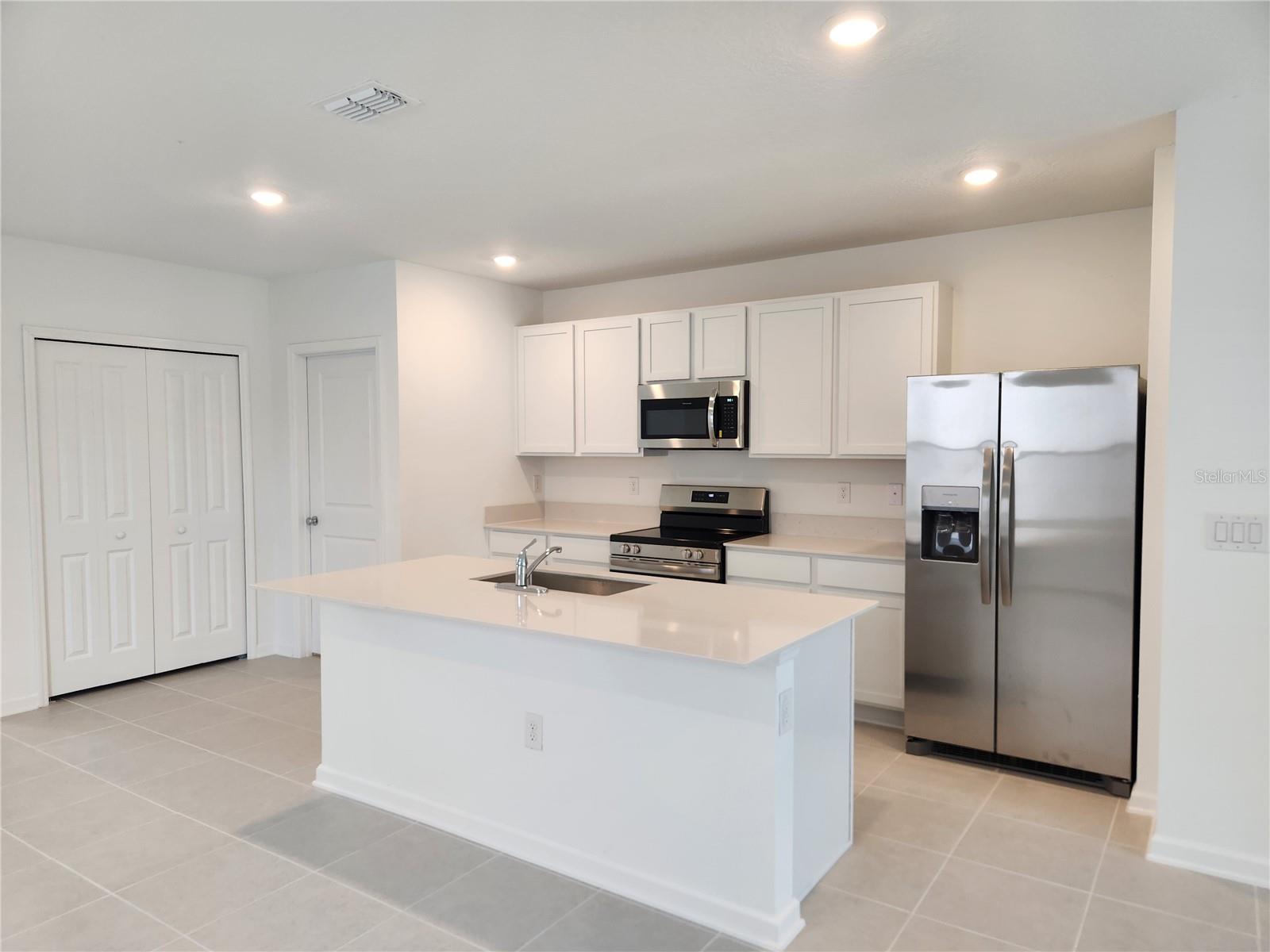 Image 7 of 51 For 1227 Belle Isle Lane