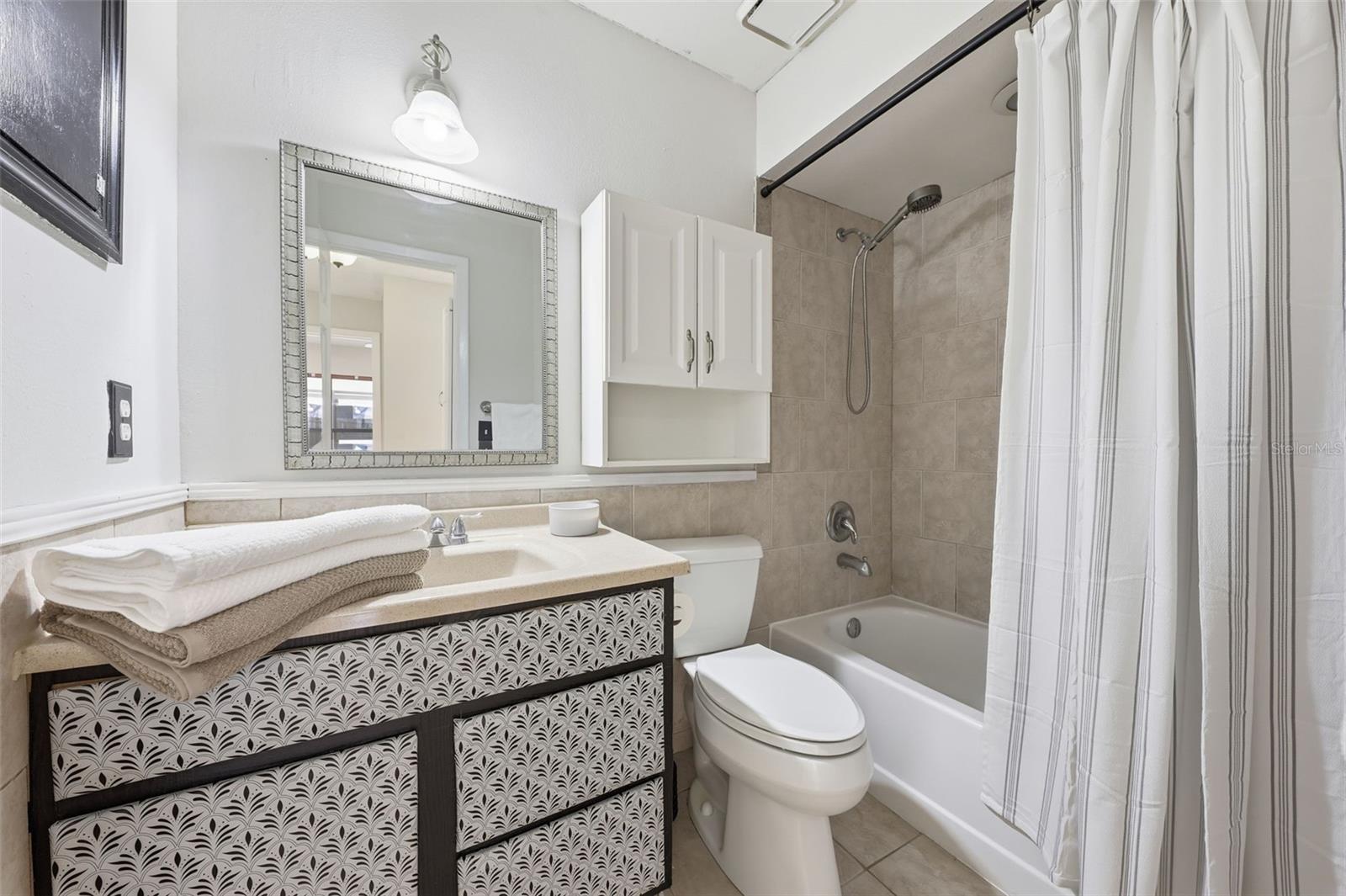 Image 11 of 25 For 1356 Ortega Street