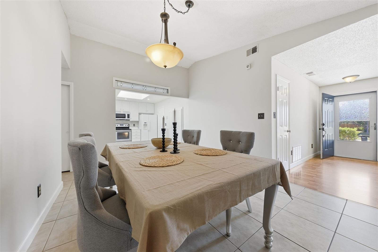 Image 6 of 25 For 1356 Ortega Street