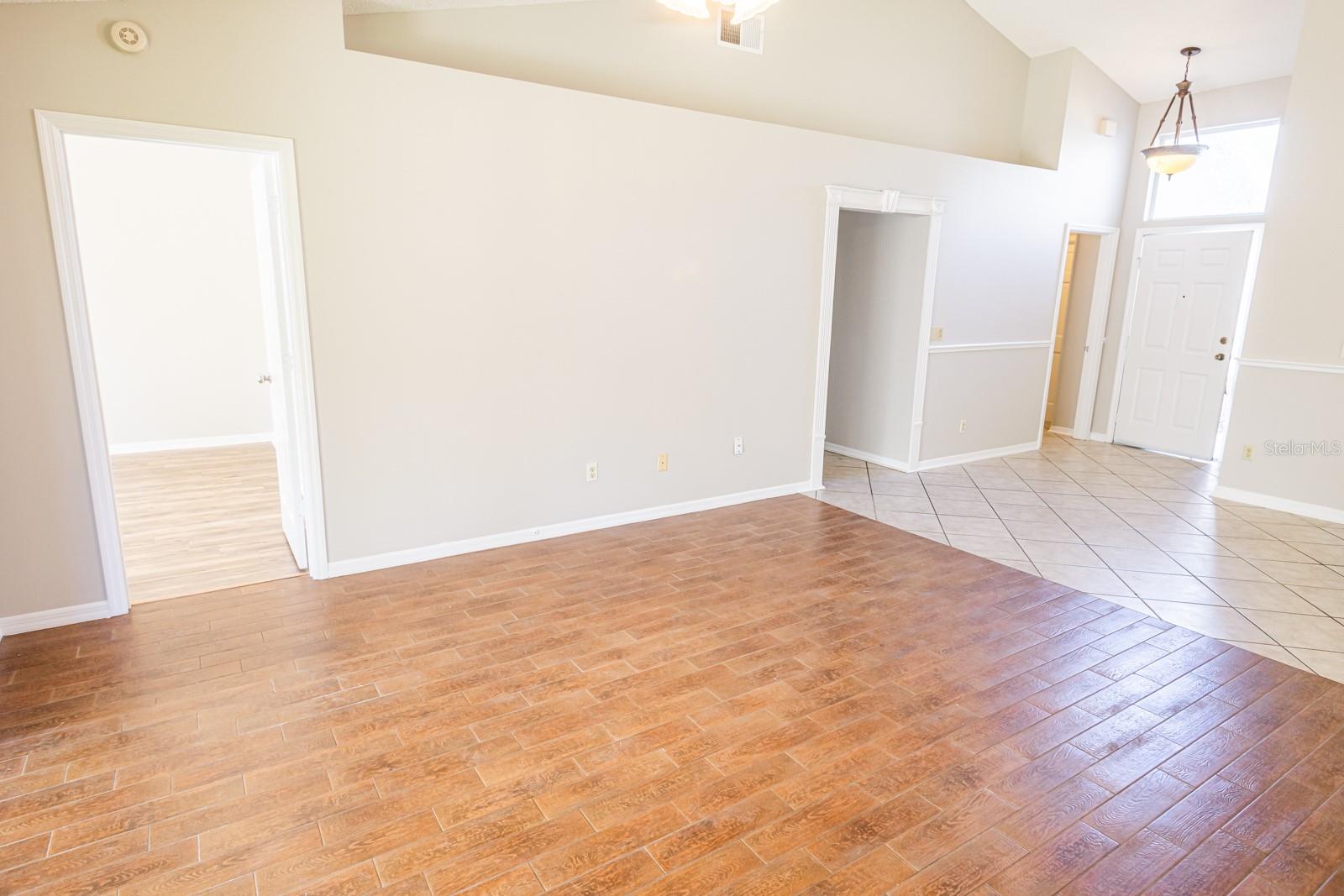 Image 7 of 25 For 1015 Pearson Drive