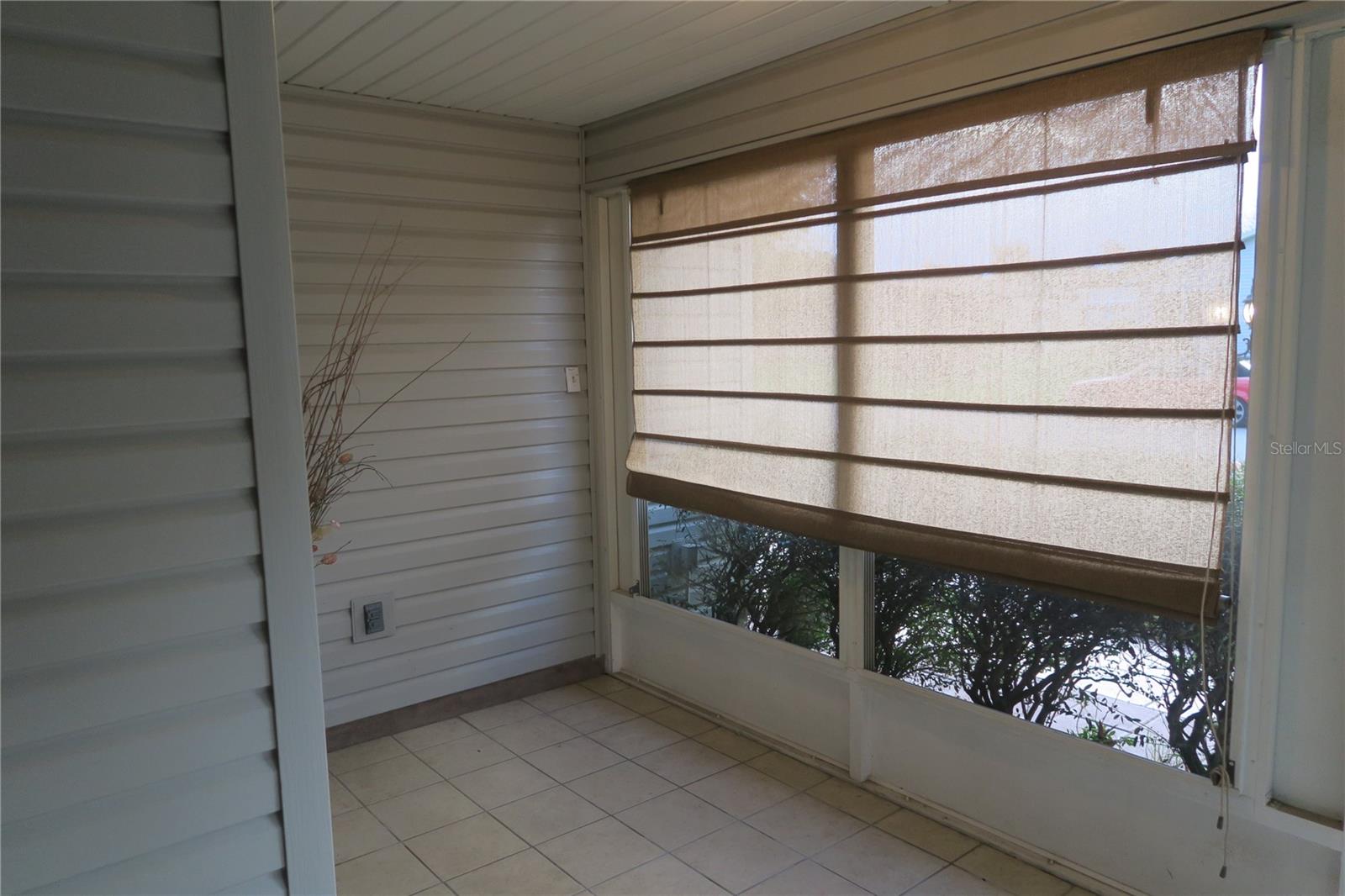 Image 43 of 72 For 32512 Oak Park Drive