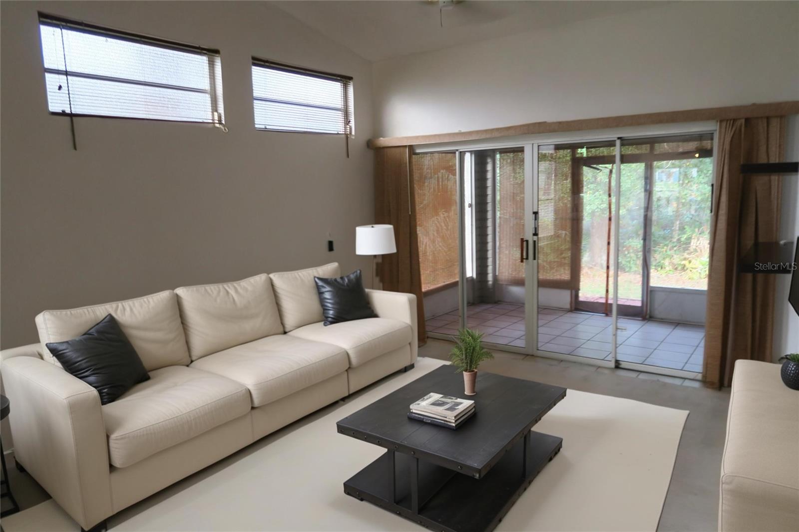 Image 8 of 72 For 32512 Oak Park Drive