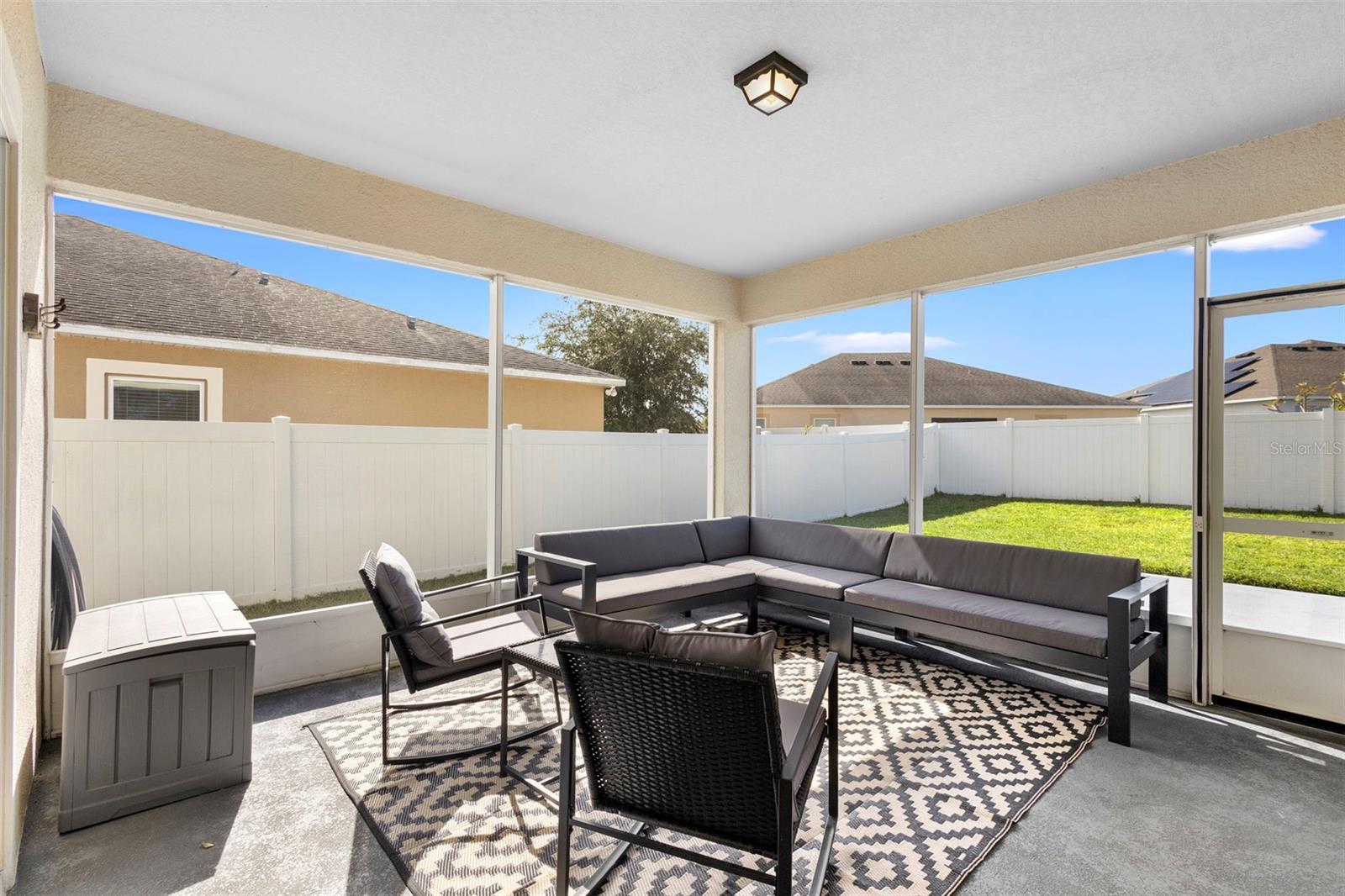 Image 25 of 43 For 318 Briarbrook Lane