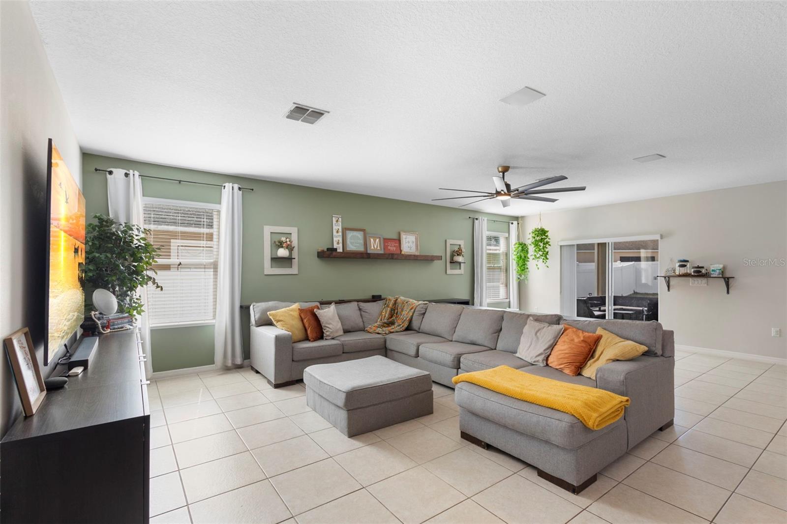 Image 40 of 43 For 318 Briarbrook Lane