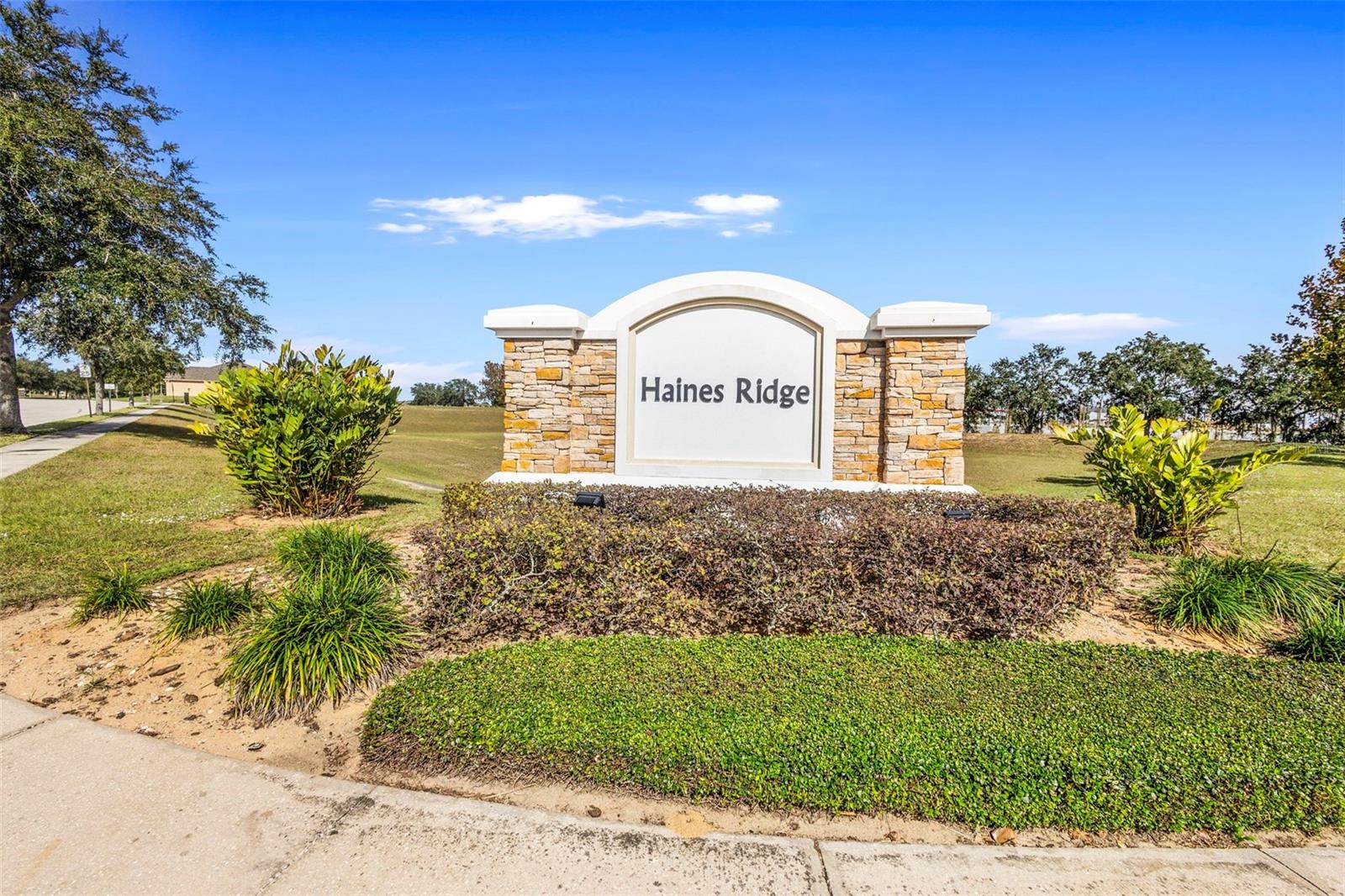 Image 7 of 43 For 318 Briarbrook Lane