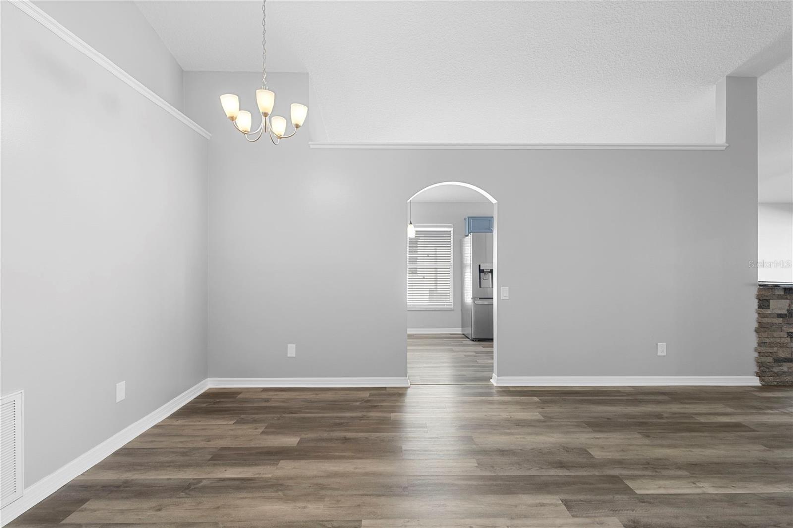 Image 12 of 32 For 110 Weathersfield Avenue