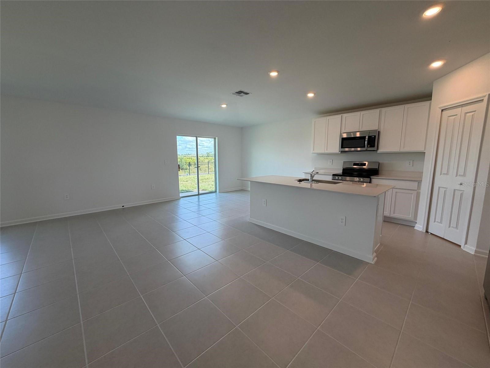 Image 5 of 32 For 3484 Chinotto Drive