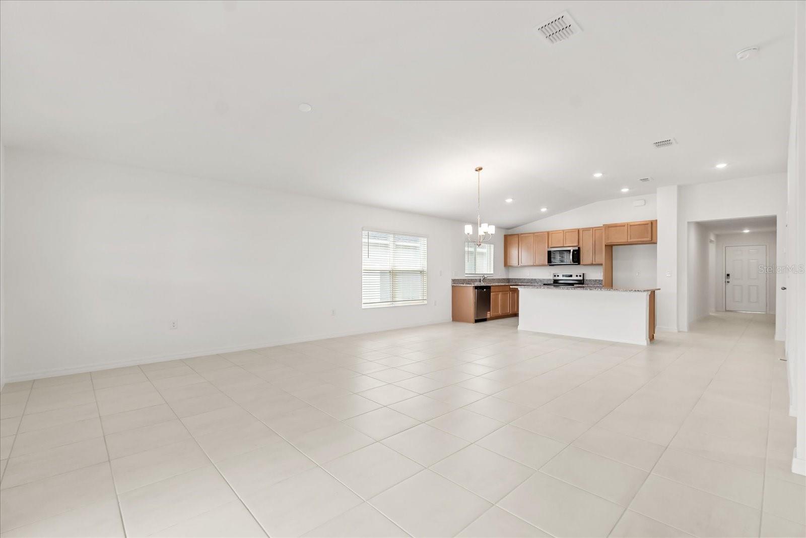 Image 5 of 17 For 5711 Thalia Road