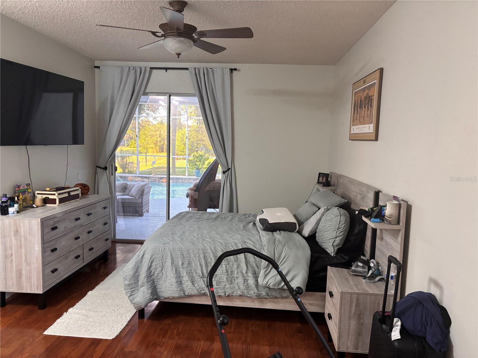 Image 19 of 57 For 4825 Charowen Drive