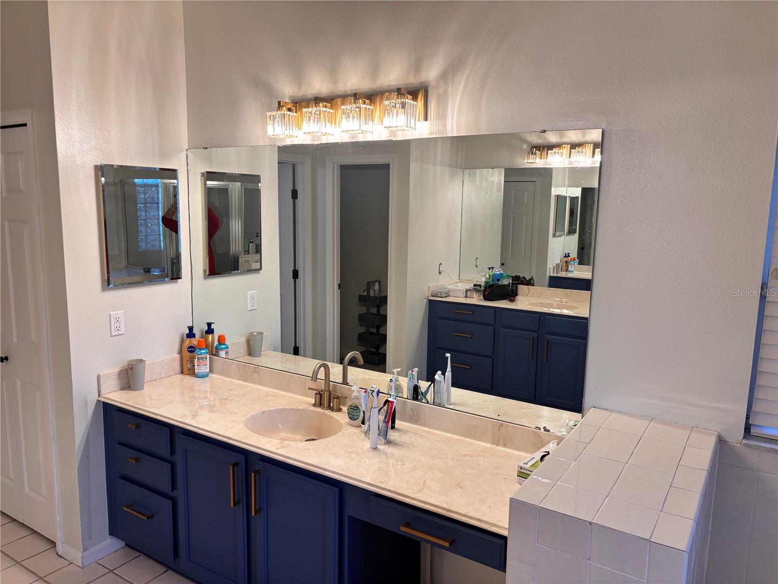 Image 22 of 57 For 4825 Charowen Drive