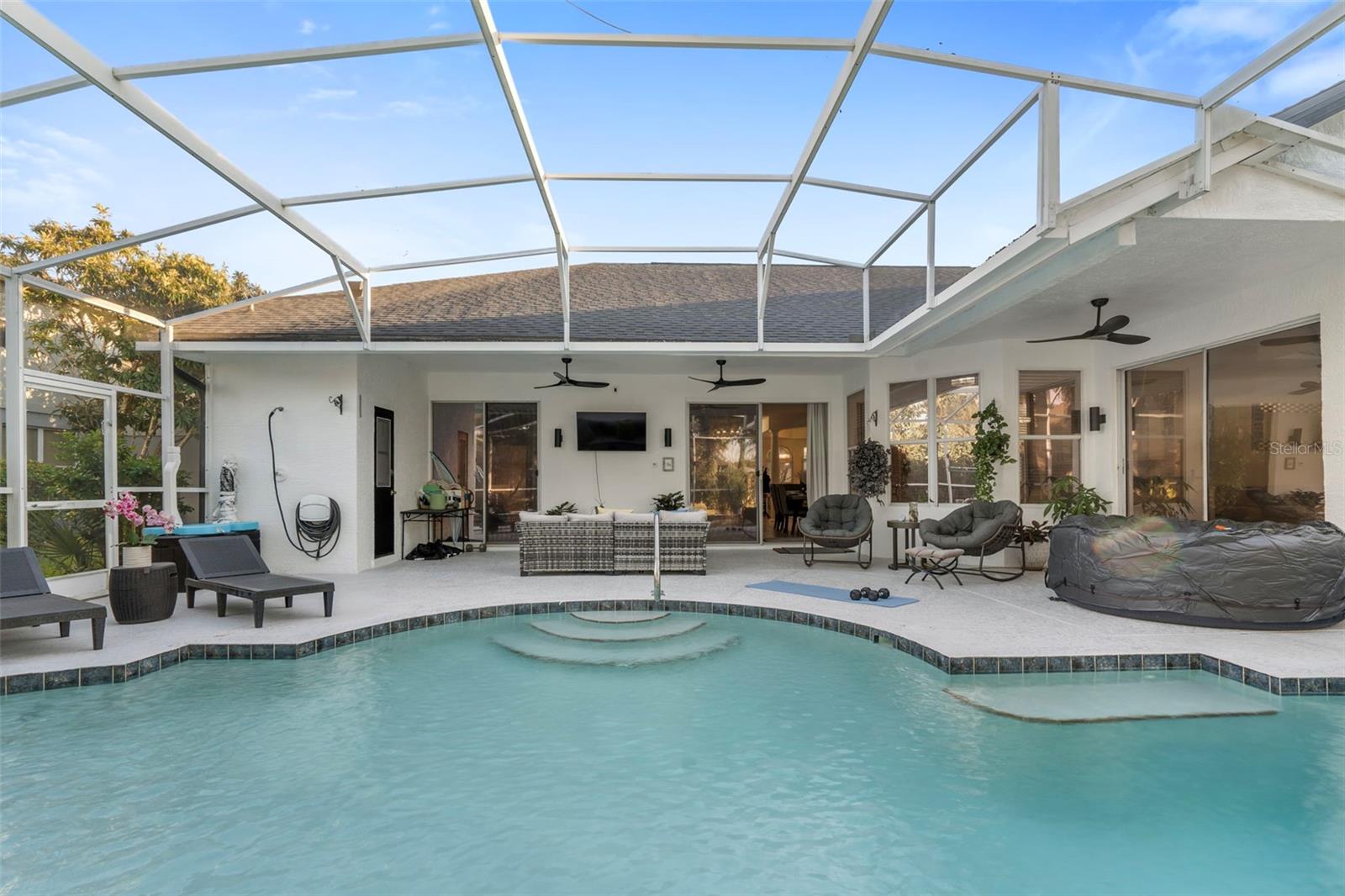 Image 40 of 57 For 4825 Charowen Drive