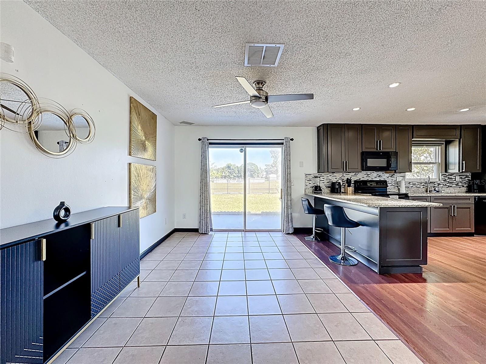 Image 10 of 37 For 1537 Colony Avenue