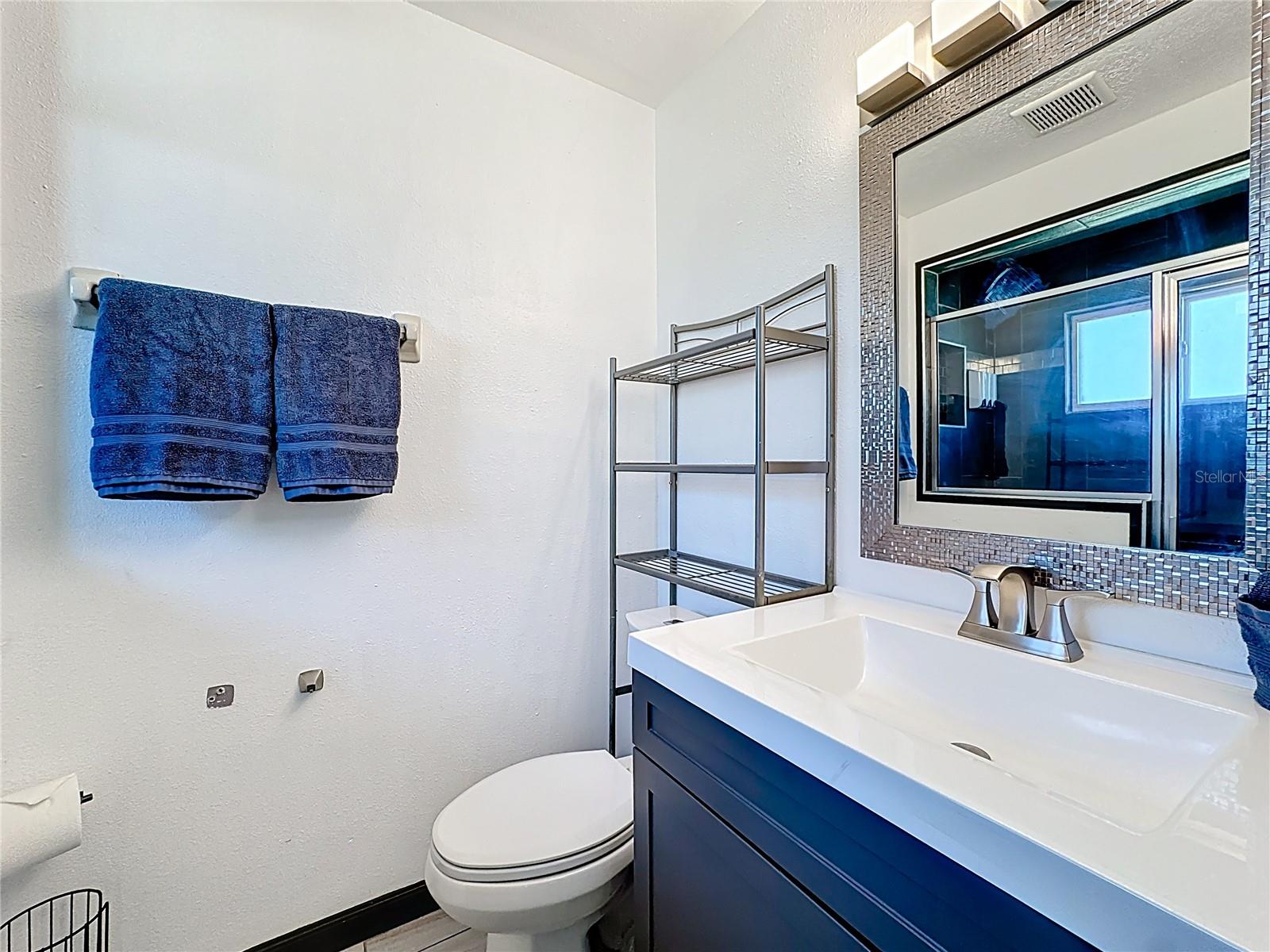 Image 21 of 37 For 1537 Colony Avenue