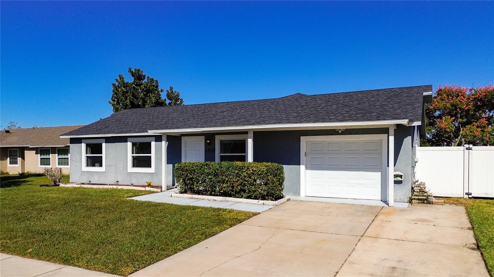 Image 3 of 37 For 1537 Colony Avenue