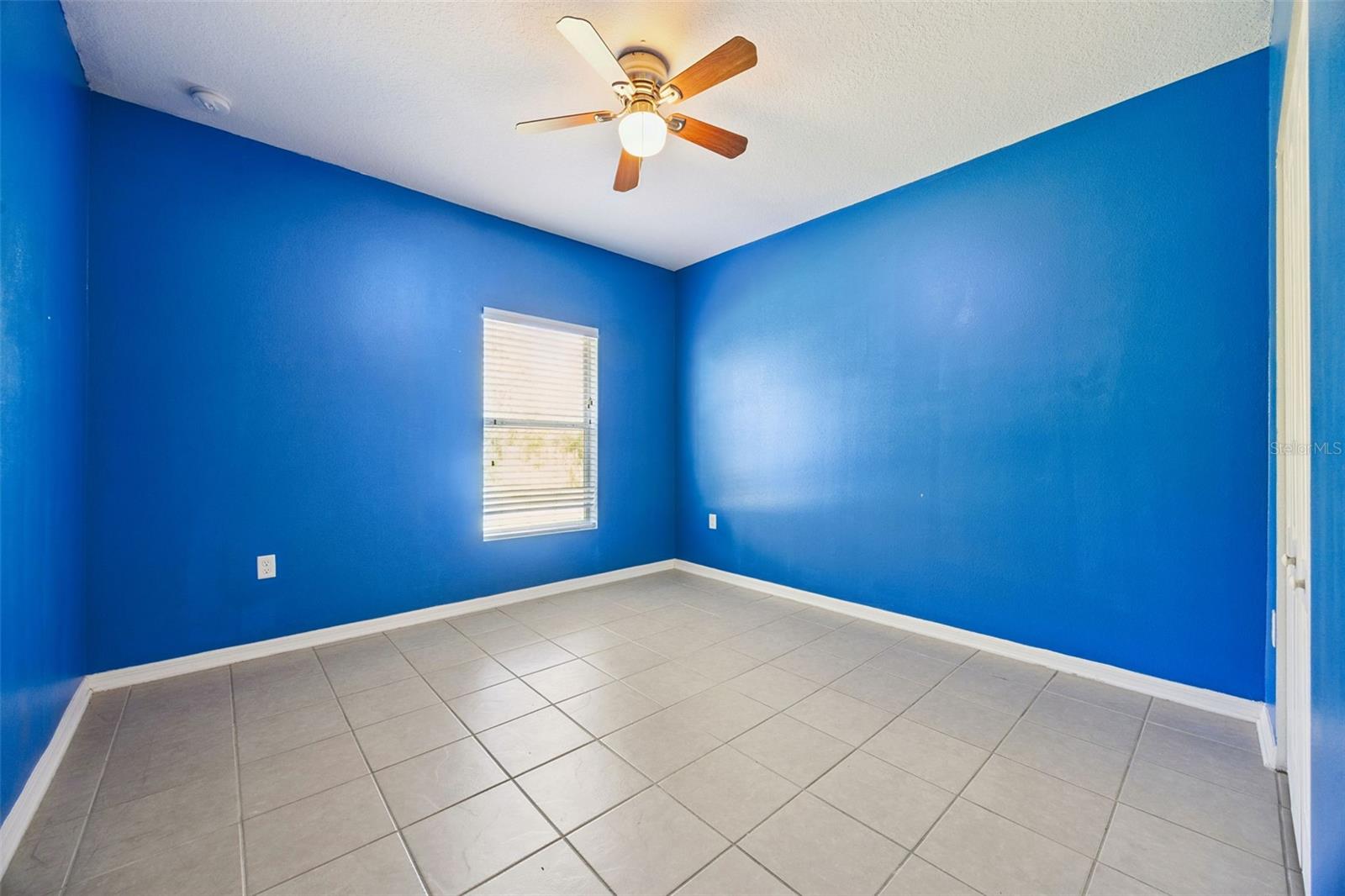 Image 11 of 21 For 3153 Queen Alexandria Drive