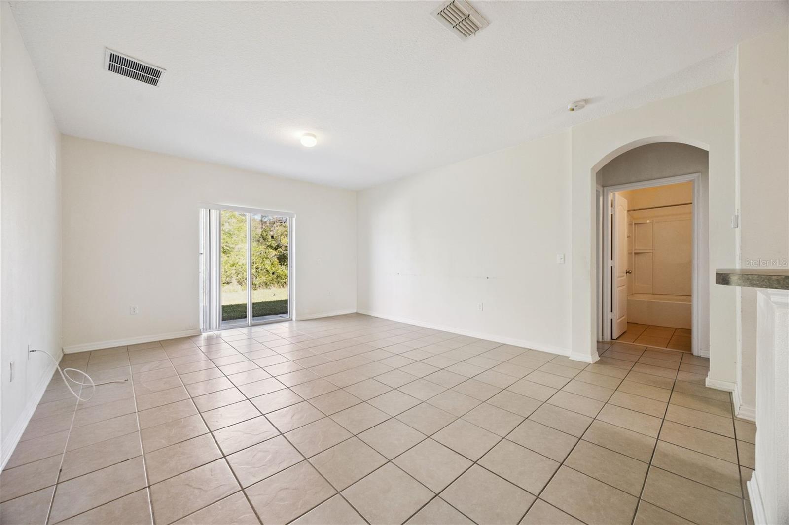 Image 7 of 21 For 3153 Queen Alexandria Drive