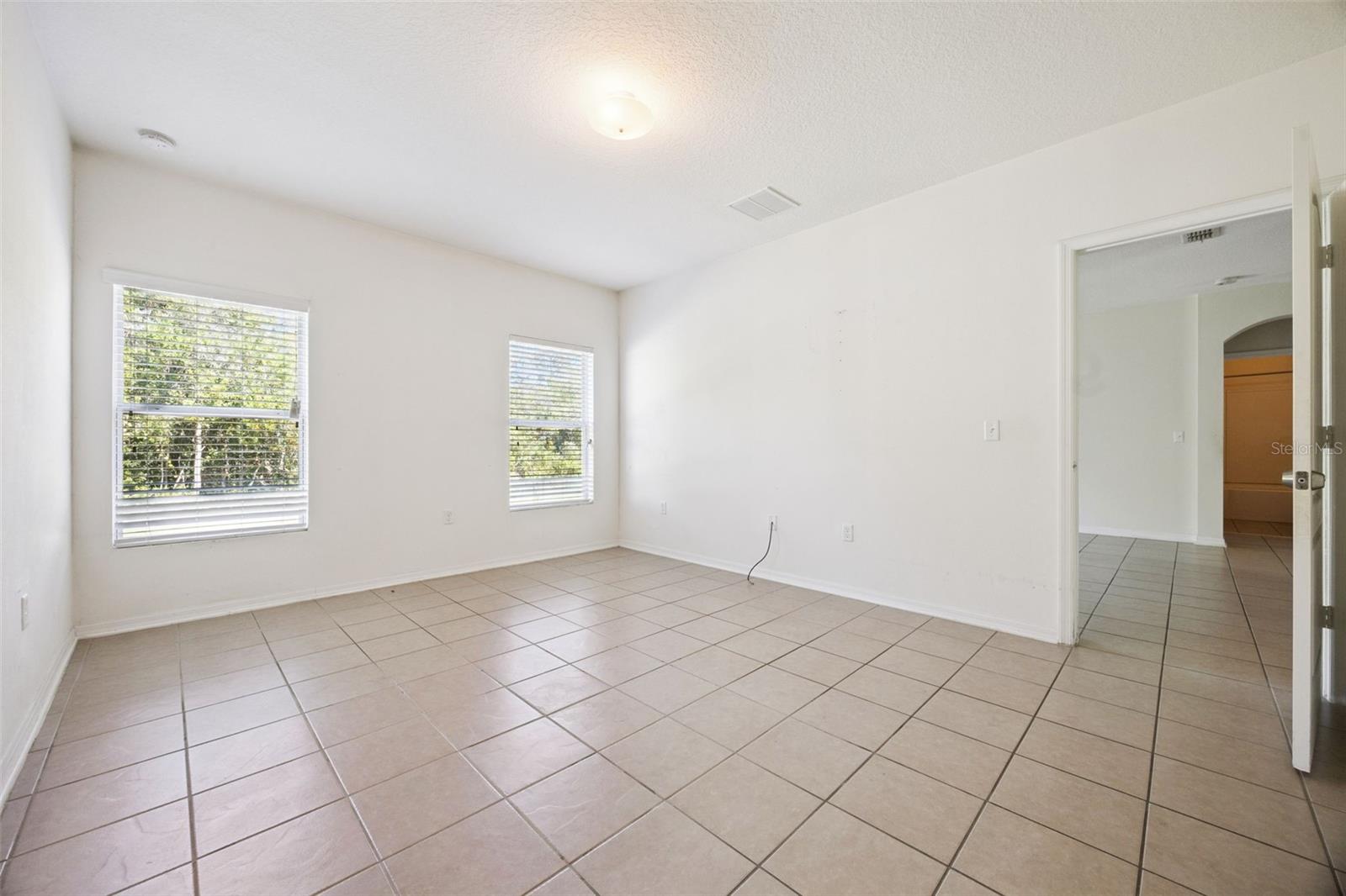 Image 9 of 21 For 3153 Queen Alexandria Drive