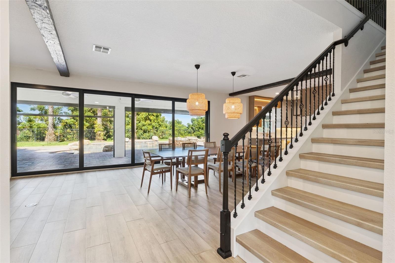 Image 14 of 70 For 16716 Caravaggio Loop