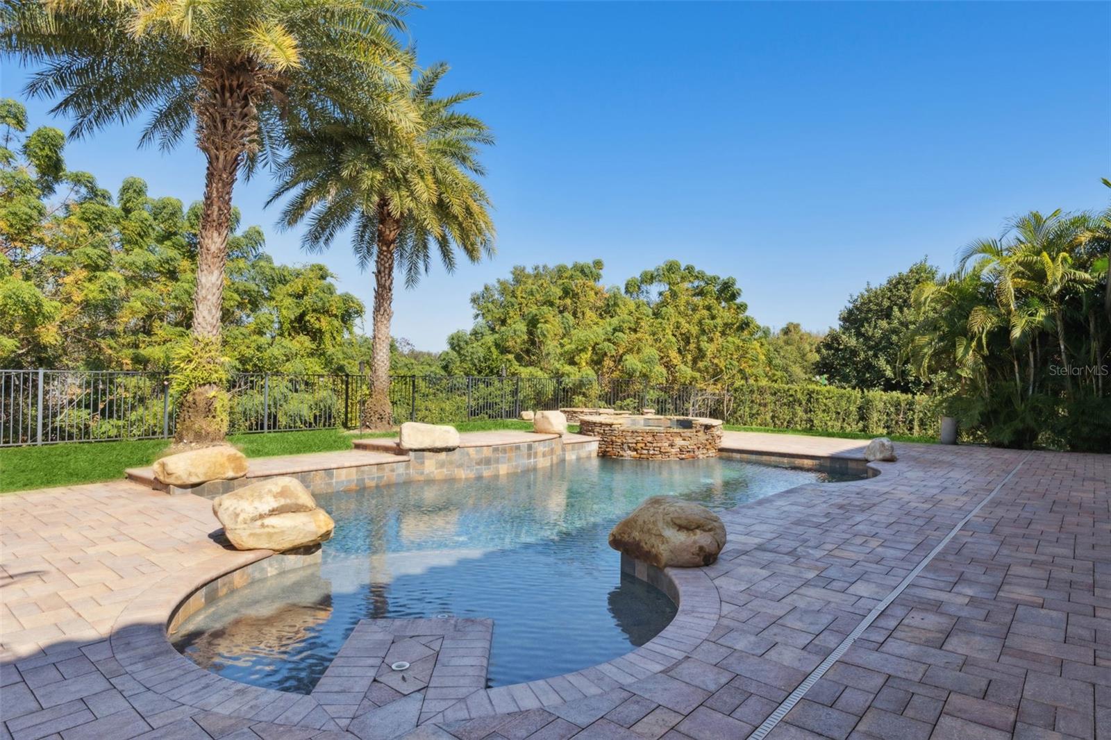 Image 60 of 70 For 16716 Caravaggio Loop