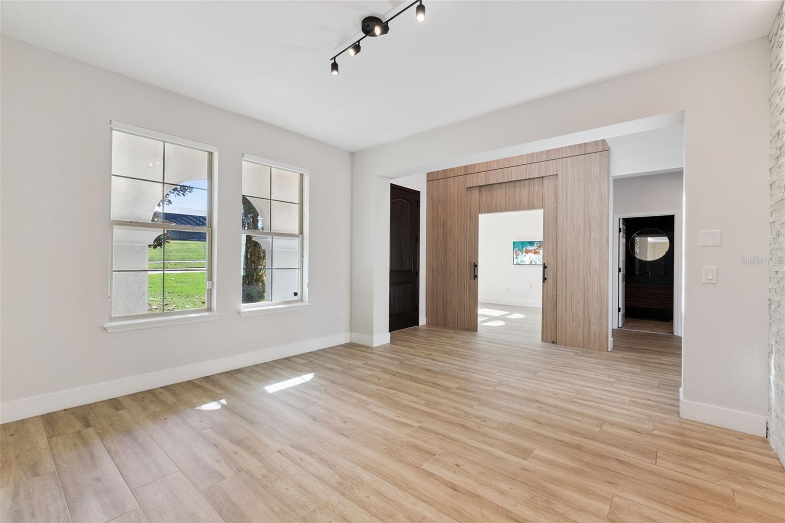 Image 9 of 70 For 16716 Caravaggio Loop