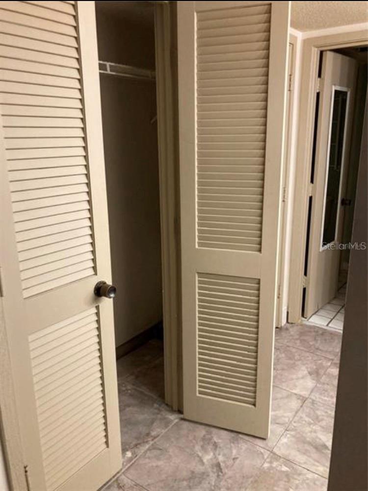 Image 9 of 9 For 3317 Camelot Drive